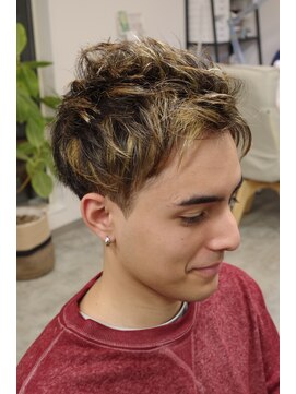 イズミー(is me.) アーバンハイライトスタイル