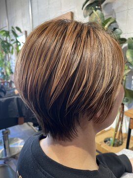 ヘアードレスビュー(hair dress V.I.E.W) ショート