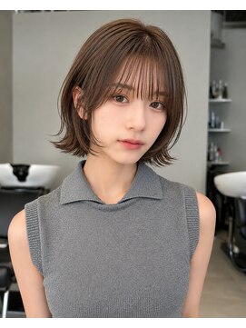 トリッカ シブヤ(TRICCA SHIBUYA) シースルーバング/くびれボブ/レイヤーボブ/外ハネ/小顔/透明感