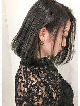 ブルーフェーセス 表参道(blue faces) 『bluefaces』暗めシルバーグレー＆前下がりボブ