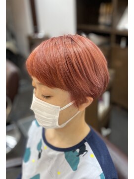 トイロヘアー(toiro hair) ハイトーンでカラーを楽しむショートグラボブ