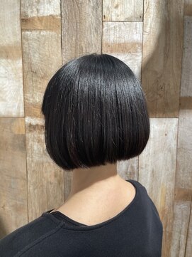 ムーン(moon) #マッシュヘア特集#くびれヘア#着物ヘア#センターパート