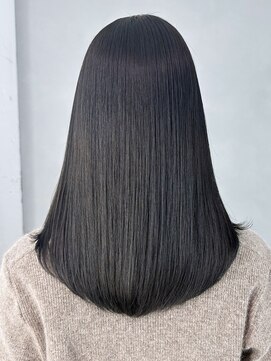 アイティーバイアルバム 八王子店(IT by ALBUM) ブルーブラック_斜めバンググレージュカラー_ba422232