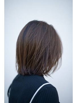 髪と生活 美容室 軽いボブ