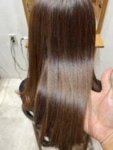 《髪質改善》大切にしている想いは、「ご自宅でもずっとキレイな素髪に導きたい」ということ。