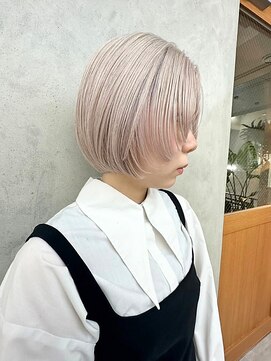 リアン(Lien) ショート/ブリーチ/ホワイトシルバーアッシュ