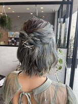 アチーブリス(achieve Liss)&nbsp;ハーフアップアレンジ　結婚式アレンジ　お呼ばれヘア