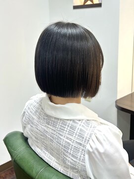 ヘアーアンドライフミルコ(miRuko) ぱつっとボブ