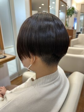 パステルアトリエドゥ(PASTEL ATELIER DEUX) 前下がりツーブロック×縮毛矯正