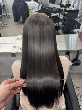 【CYNTHIA/MAKOTO】イメチェンスタイル/ホワイトブロンド