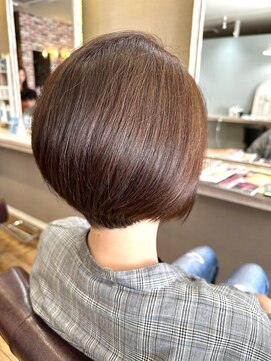 ヘアーメイクロージー 八軒店 (HAIR MAKE ROSY) インナーカラーショートカットシュートボブハイライトメッシュ
