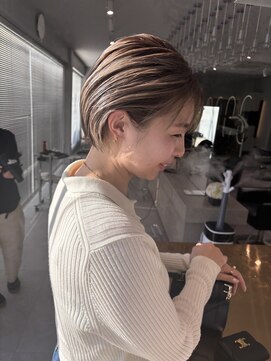 コキョウ(KOKYO) ショートボブ