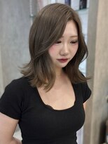 ジルバイジゼル(JILL by GiseL)&nbsp;ミディアム　ボブ　ケアブリーチ　顔周りカット　グレージュ　