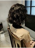 黒髪パーマ