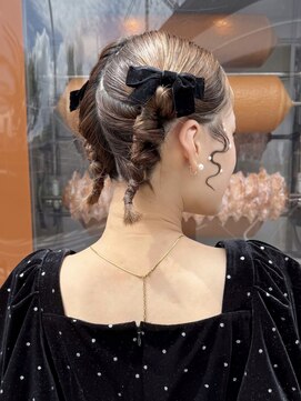 マッシュ アドベ 八戸ノ里(MASHU ADOBE) 結婚式アレンジ☆個性派ツイストツイン