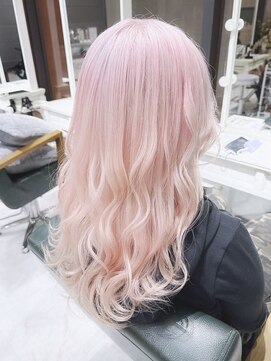 ホワイトピンクハイトーンカラー