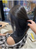 ミディアム×インナーブリーチカラーブルー