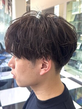 オーシャントーキョー(OCEAN TOKYO) ツーブロック韓国マッシュベージュスパイラルパーマ