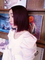 ブロック ジャポン(bloc japon)&nbsp;艶ボルドーワインレッド段カットブリーチなしモードボブスタイル