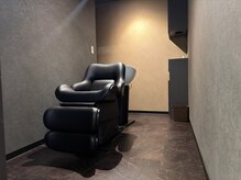 エスドットブルーム 梅田店(S.BROOM)の雰囲気（個室シャンプー台でゆったりとお過ごし下さい♪※画像はイメージ）