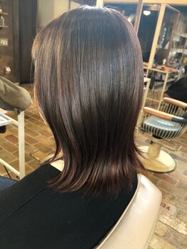 テントヘアー(tent hair)の写真/【艶髪×自然ストレート】ダーメージを抑えた上質縮毛矯正♪柔らかな質感と圧倒的なツヤ感で理想の美髪へ！