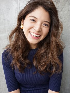 リパブリッシュ バイ ゴズウェルヘア(Republish by Goeswell Hair) おとなのレイヤーロングウェーブ