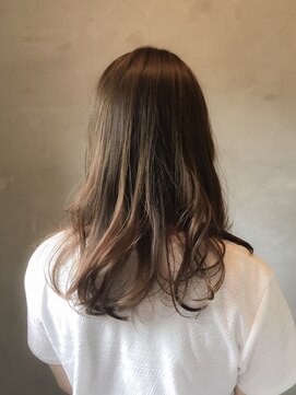 ヘアーミュゼ 井田店(Hair Musee) 思わず触れてみたくなるゆるふわミディ★