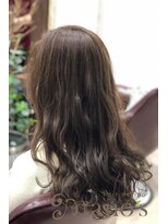 ヘアデザイン マノス(hair design mano's)&nbsp;カーキグレージュ/ヌーディーベージュ/大人フェミニン