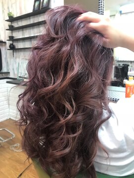 シャラ美容室 ベリーピンク