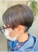刈り上げショート、インナーカラー、グレー、オレンジ