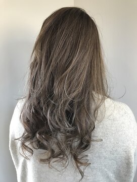 サーク(Sark) 外国人セレブ風3Dバレイヤージュ