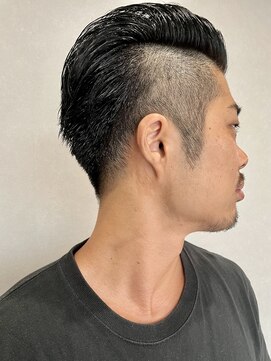 フゥ 宇都宮(FeU) アップサイドかき上げベリーショート