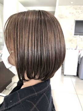 ルノン(LUNON) 束感レイヤーボブ