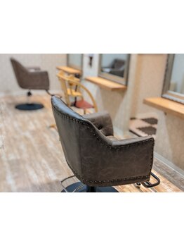 居心地の良さにこだわったサロン…完全個室と半個室の空間がたまらない☆誰にも邪魔されない贅沢な時間を♪