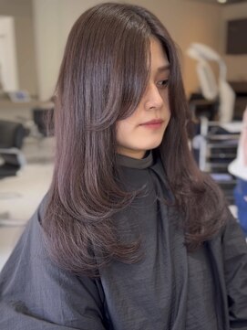 ヨロ 小岩(YOLO) レイヤーカットハイライトショートヘアイルミナカラーオージュア