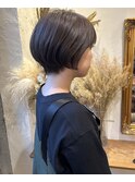 グレージュ×マッシュショート