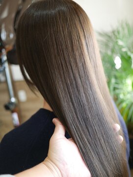 エルア 辻堂(LR.) 大人ハイライト/シークレットハイライト/抜け感ベージュショート