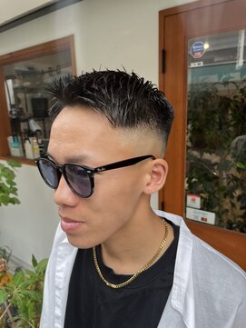 ヘアーラボ ハチ(HAIR LABO HACHI) スキンフェード