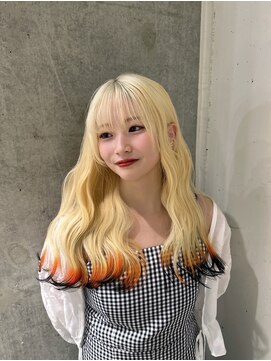 モニカ(MONIQA) 【ブロンド×裾キツネ】ブリーチデザインカラー