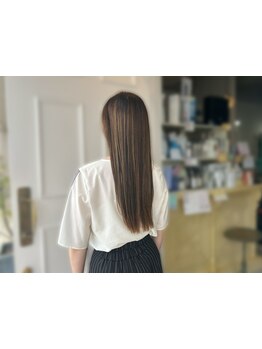 広がりやパサつきの気になる髪を改善*思わず触れたくなる美髪へ［中山/中山駅/縮毛矯正/髪質改善］