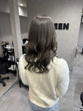 メイドバイスティーン(MADE BY STEEN) 暗めグレージュ