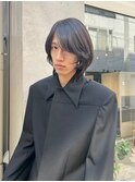 レイヤーカットで質感を柔らかくお洒落にキマるメンズミディアム