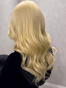 イリ 大阪(ili) ハイライトカラーミルクティーベージュレイヤーカット