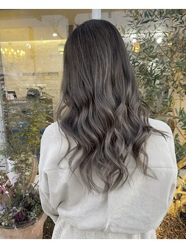 グラムアッシュ(GLAM ASH) シルバーグレー