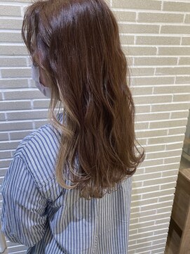 ニューヨークニューヨーク パピオス明石店(NYNY Mothers) ピンクブラウン×インナーベージュの柔らかスタイル