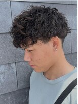 ヒュイル バイ ニアウ(Hwyl by Niau)&nbsp;メンズマッシュパーマ波巻きスパイラルパーマニュアンスパーマ