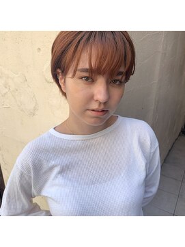 クーラ(Cura) マッシュショート×オレンジベージュ