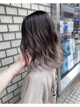 ココ 原宿(KOKO) #黒髪#小顔#クラゲヘアー#オリーブグレー#ココアベージュ