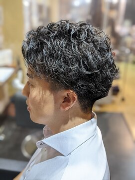 パピヨンロゼ(Papillon Rose) 刈り上げ流しパーマ