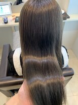 ジーナ 船橋(Zina)&nbsp;小顔セミウェットウェーブピンクベージュハイライトカラー